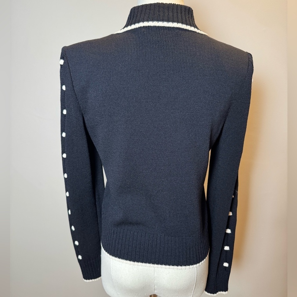 St. John Collection Black Knit Jacket With White Popcorn Trim - Size 2 - Picture 5 of 9